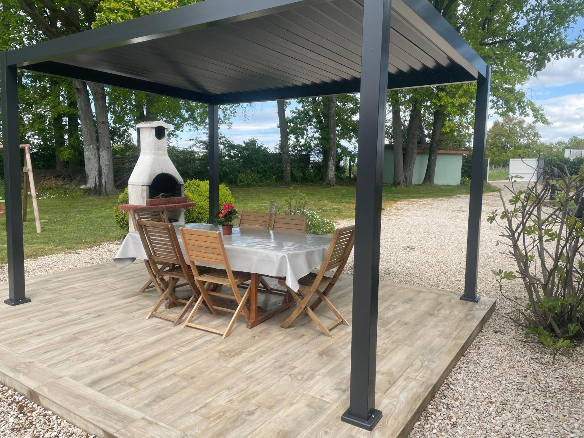 Les Fortelles Chatillon-sur-Broue Bagian luar foto